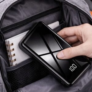 Črna 20000mAh prenosna baterija z LED in 4x USB LCD zaslonom