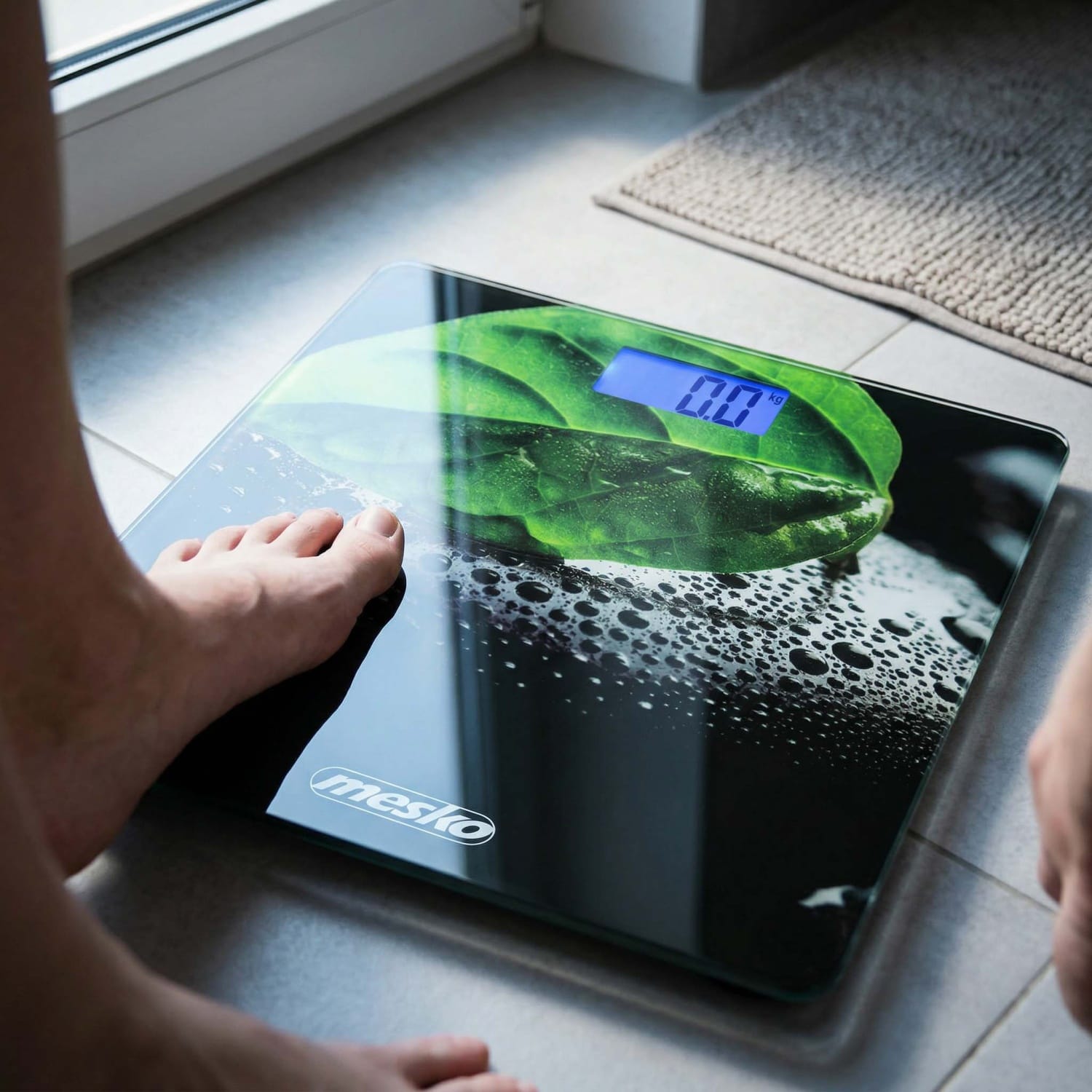 Digitalna steklena osebna tehtnica do 150kg LCD narava 4 Digitalna steklena osebna tehtnica z motivom narave in LCD zaslonom