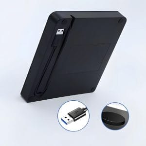 Črn prenosni zunanji CD-DVD pogon s priloženim USB kablom